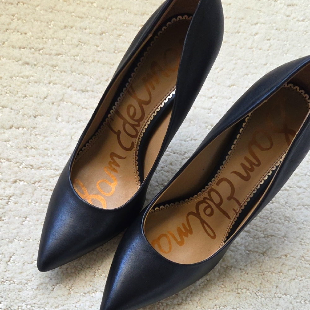 Sam Edelman pumps